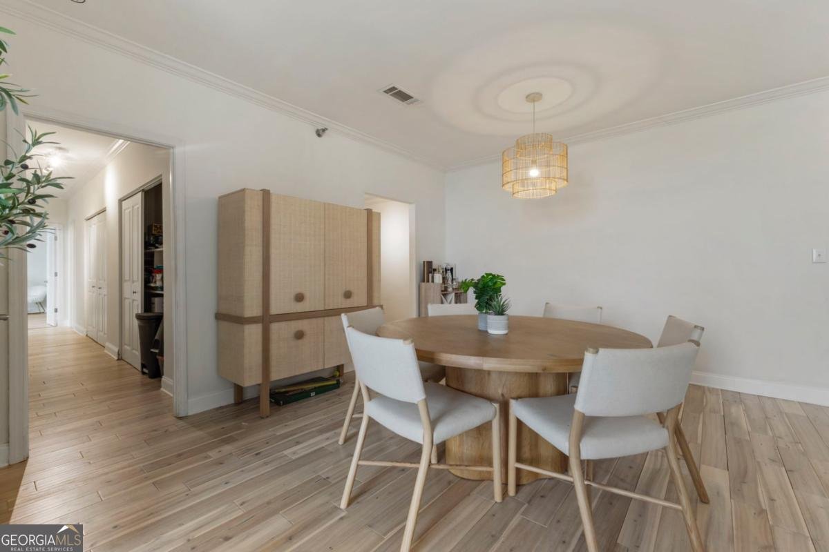 2479 Peachtree Road Atlanta - 9