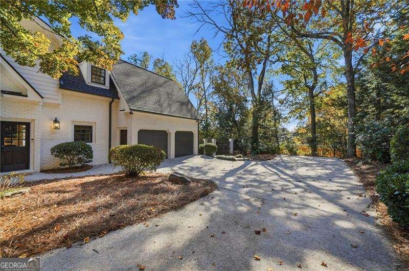 8520 Valemont Drive Sandy Springs - 7