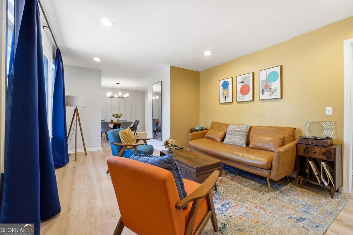 3833 BAKERS FERRY Road Atlanta - 3