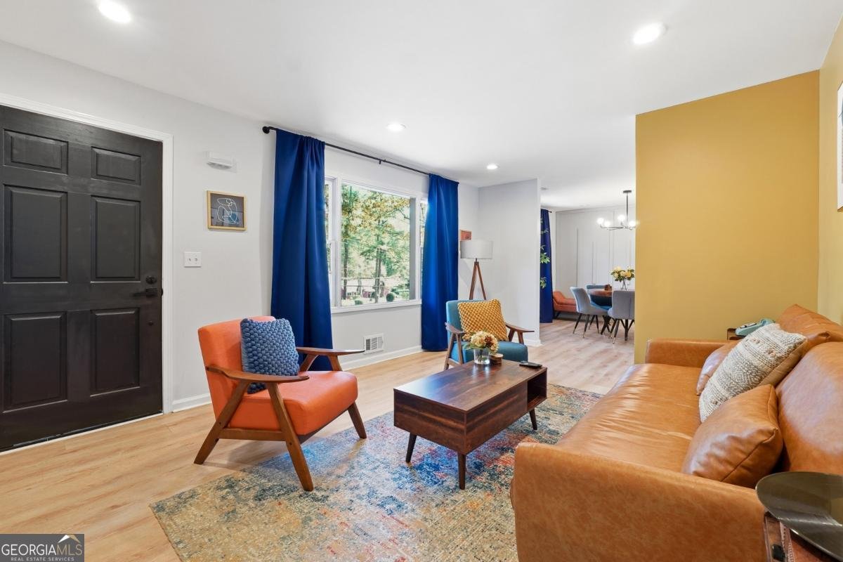 3833 BAKERS FERRY Road Atlanta - 4