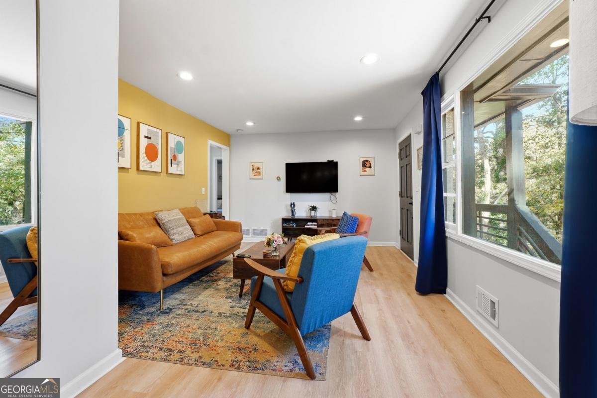 3833 BAKERS FERRY Road Atlanta - 5