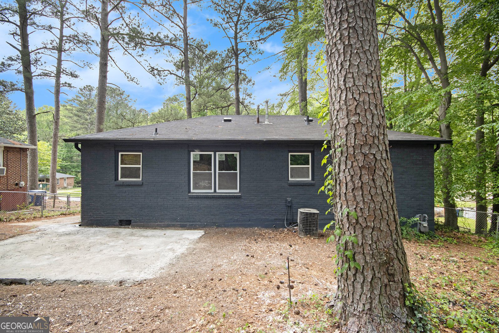 2952 Diana Drive Atlanta - 1