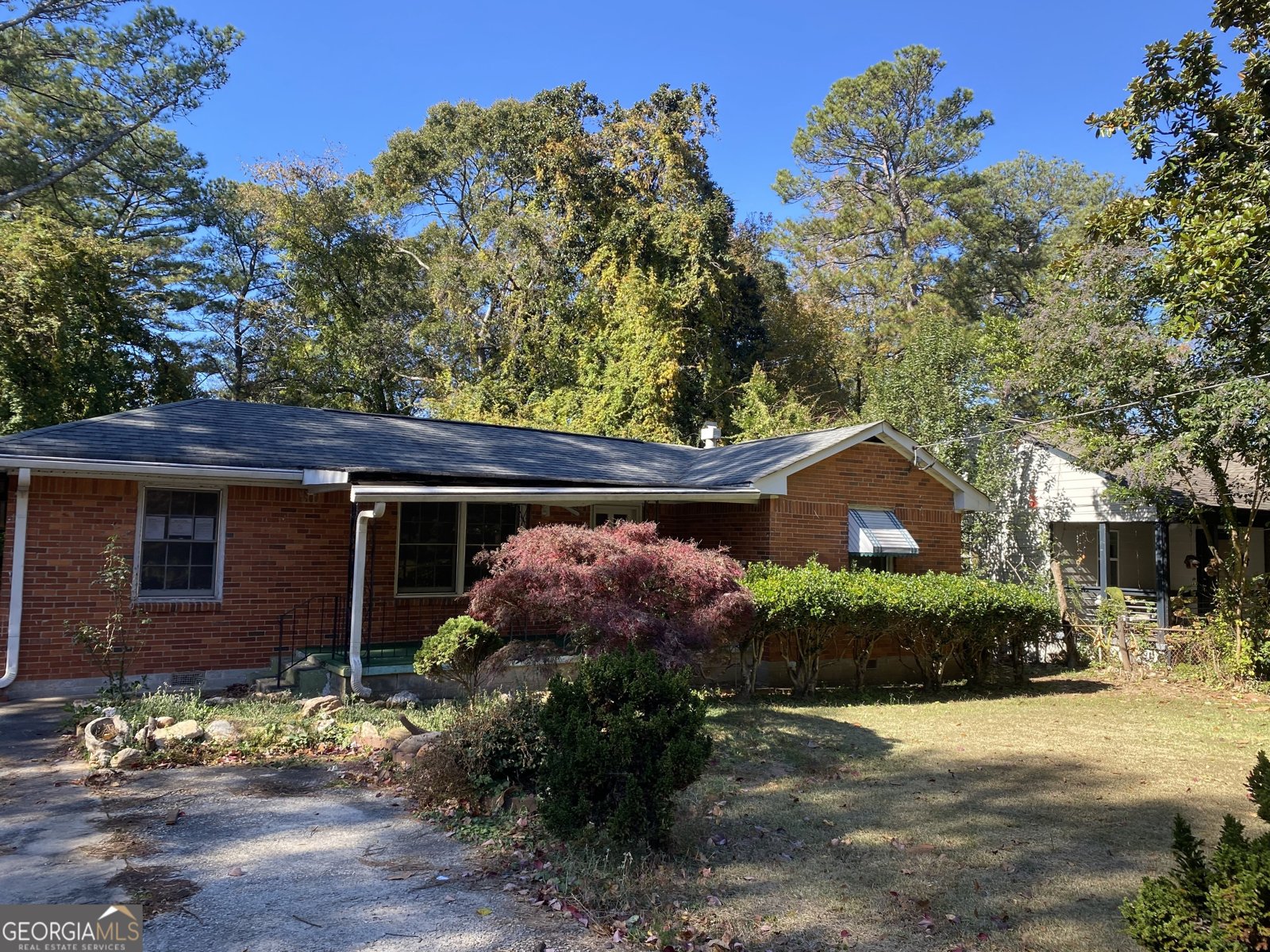 2093 Edgemore Drive Atlanta - main photo