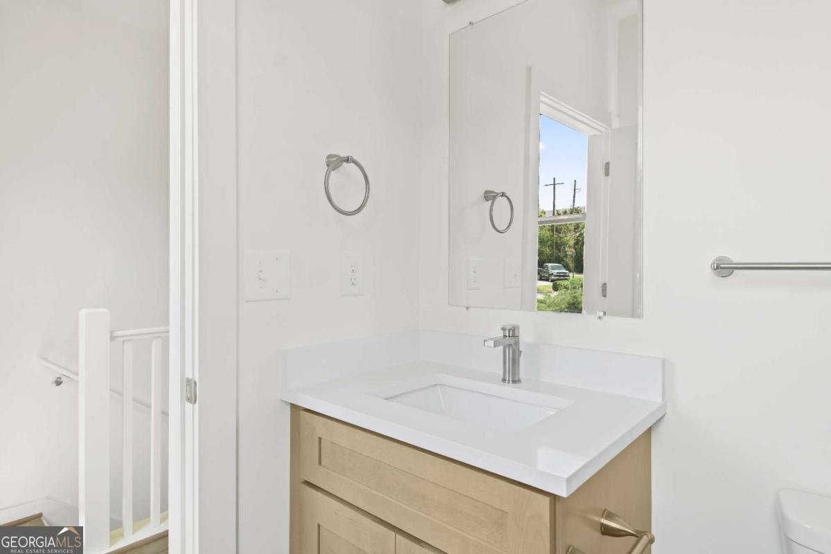 1070 Dill Avenue Atlanta - 2