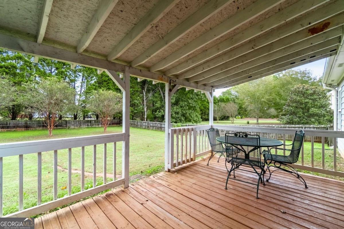 66 Wren Avenue Jefferson - 28