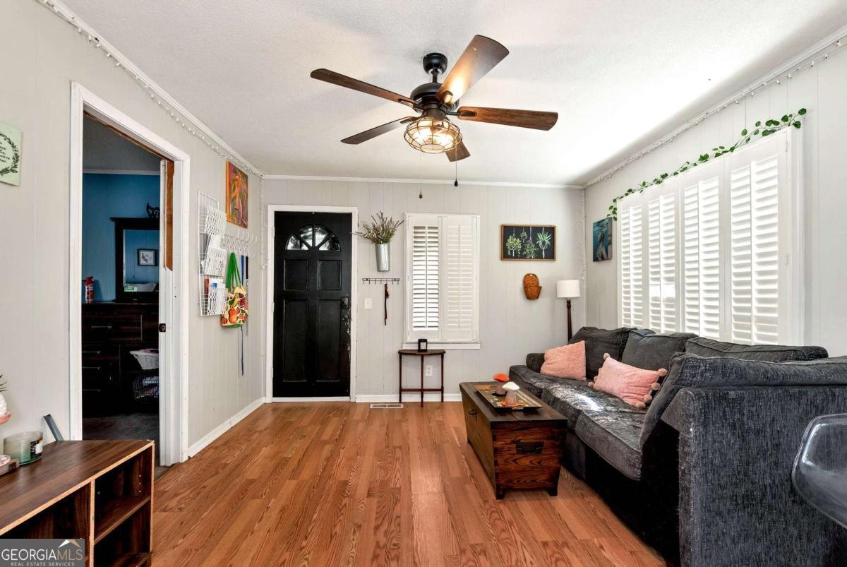 111 College Avenue Canon - 17