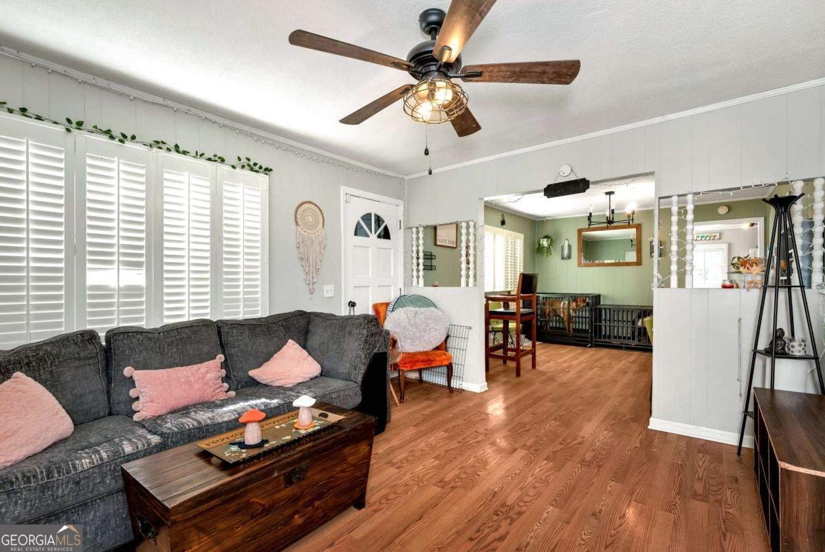 111 College Avenue Canon - 18