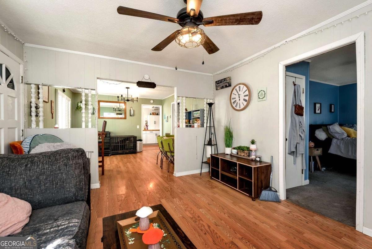 111 College Avenue Canon - 20