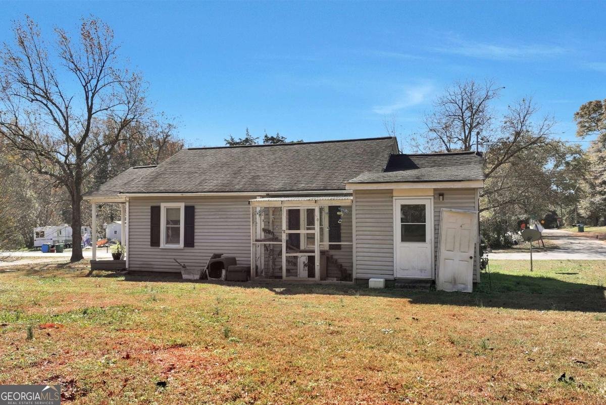 111 College Avenue Canon - 25