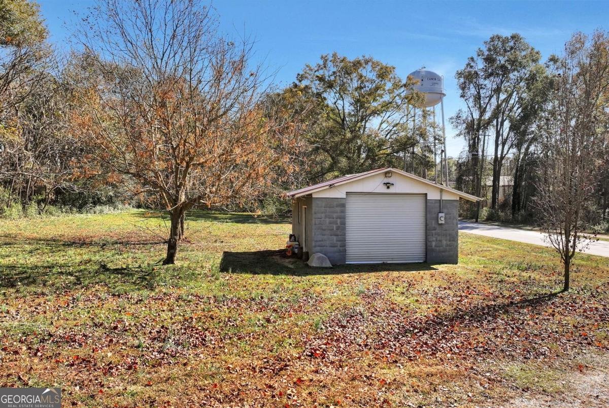 111 College Avenue Canon - 3