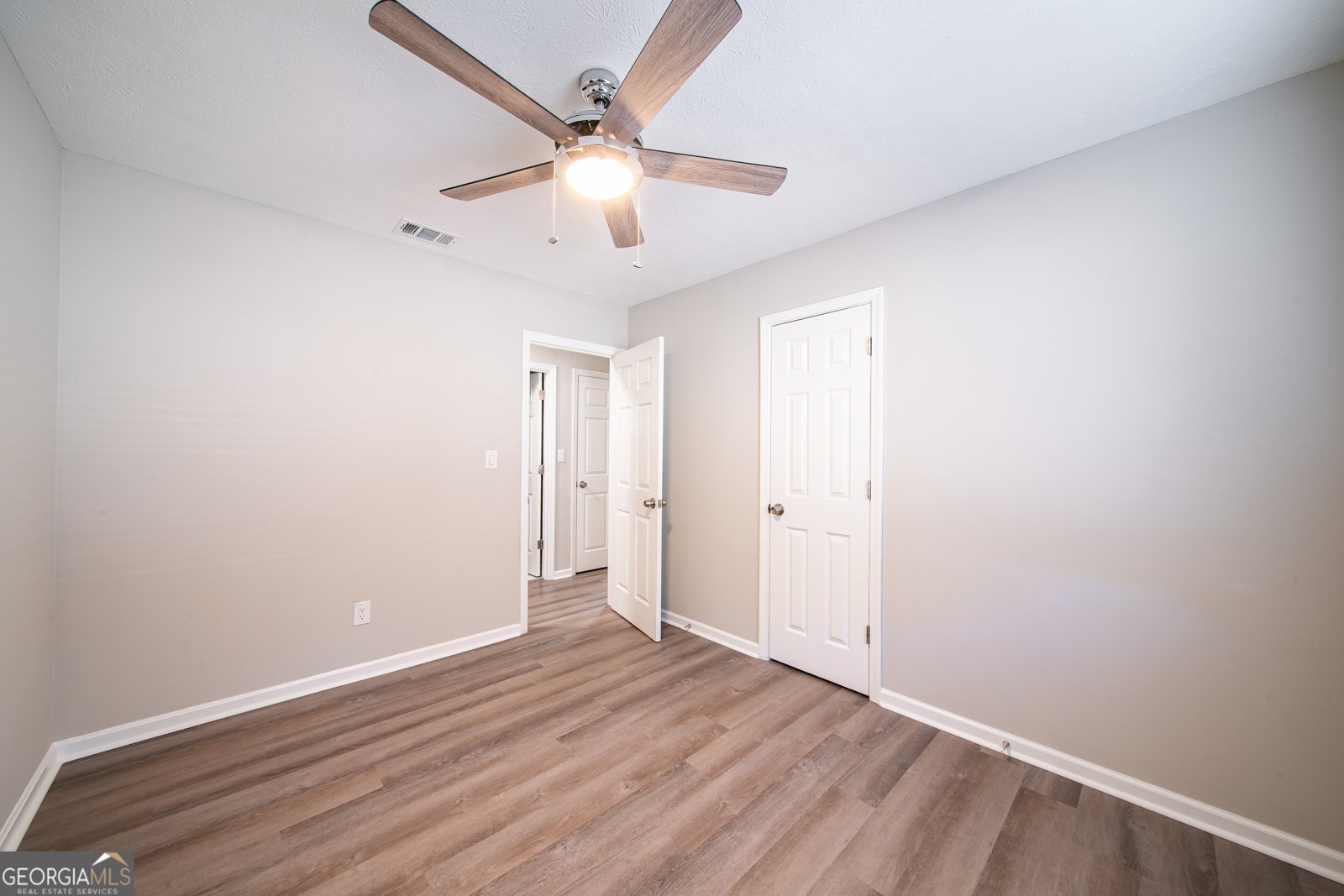 6040 Luna Drive Columbus - 18