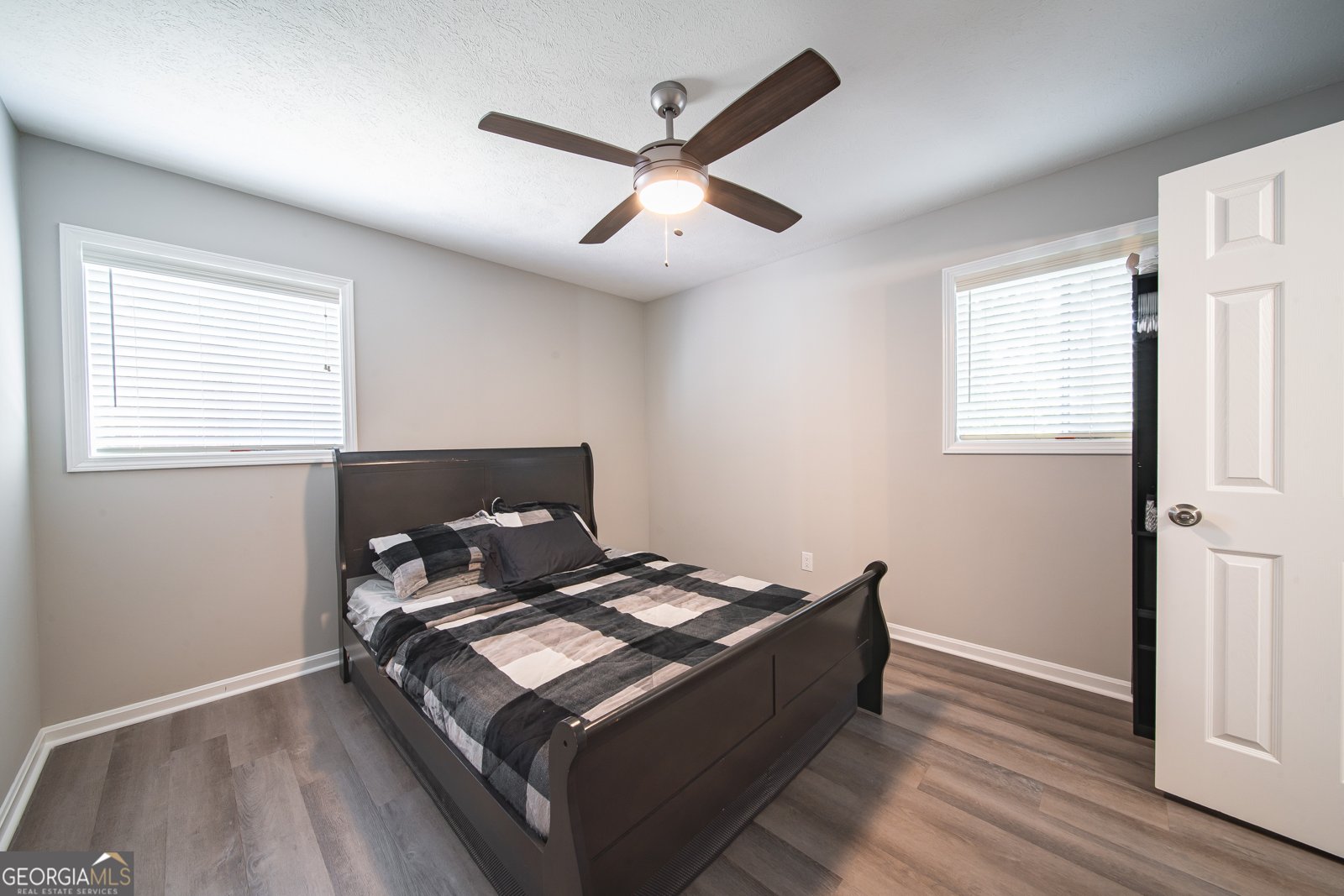 6040 Luna Drive Columbus - 19