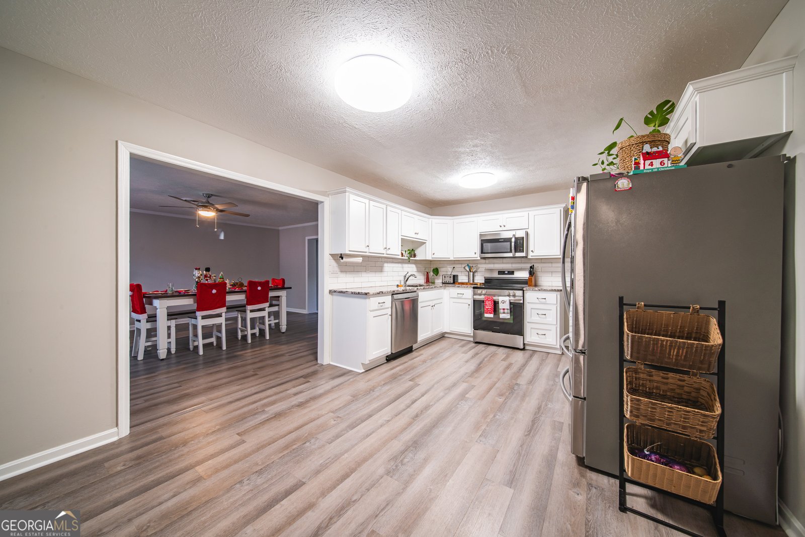 6040 Luna Drive Columbus - 6