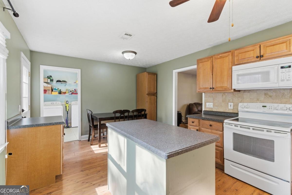 127 Springbrook Drive Auburn - 14