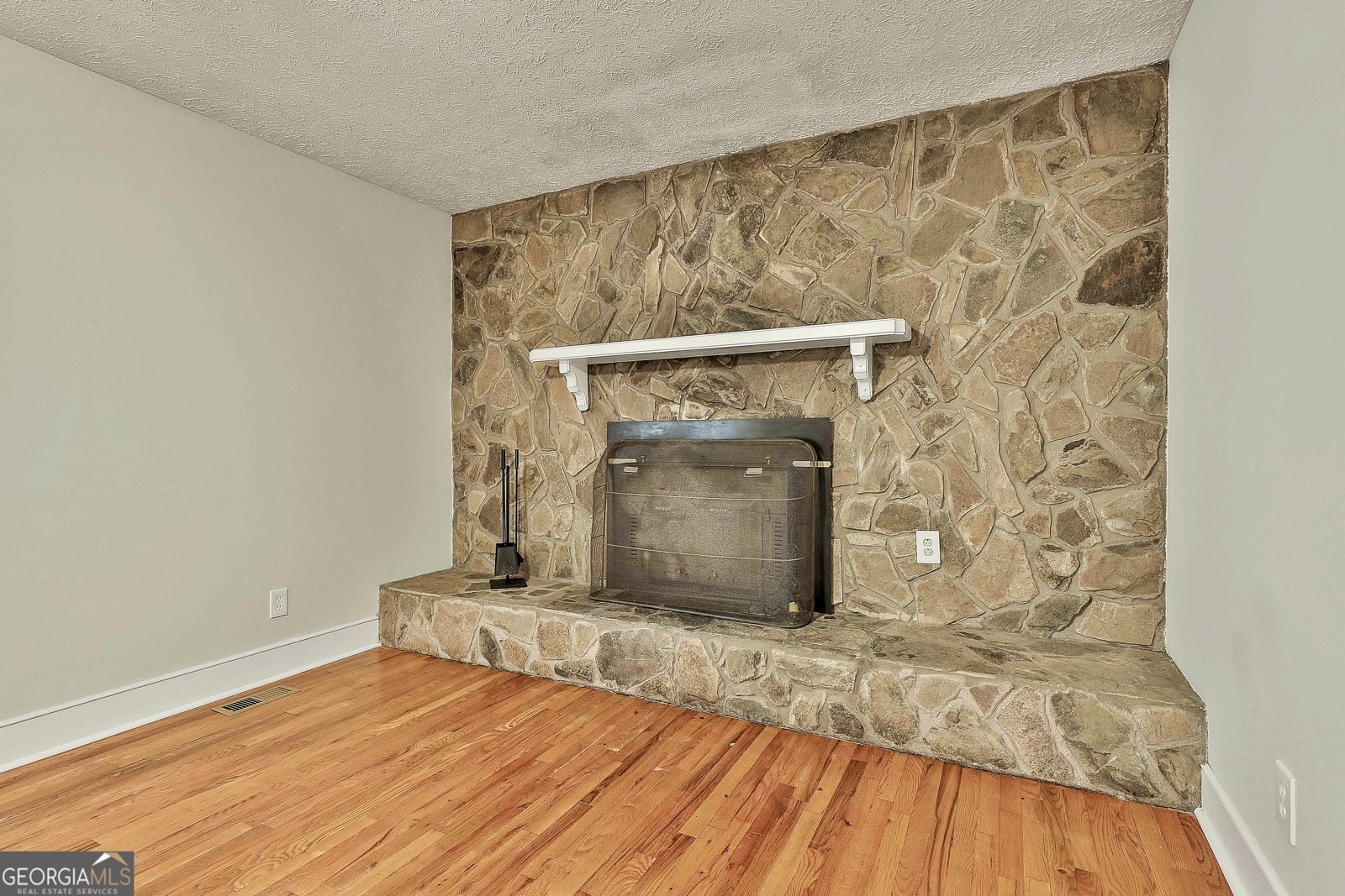 218 Quail Drive Zebulon - 16