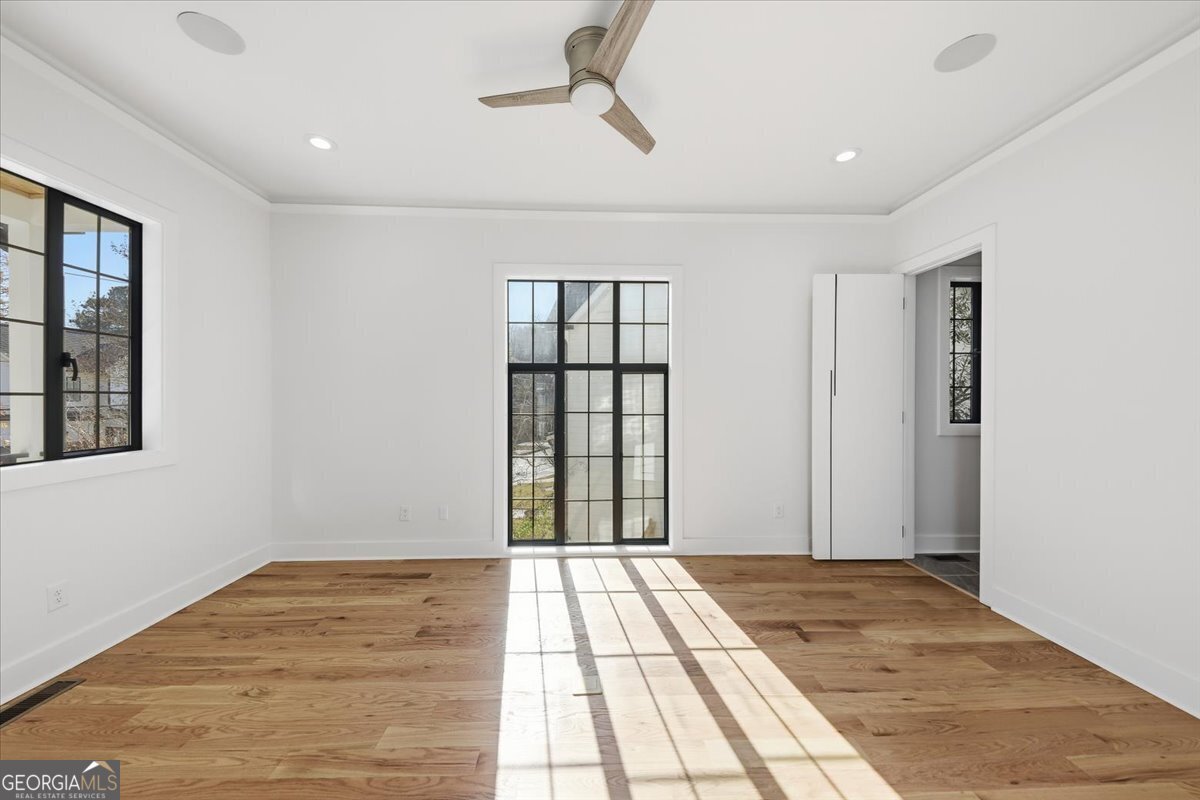 1385 Sylvan Circle Brookhaven - 15