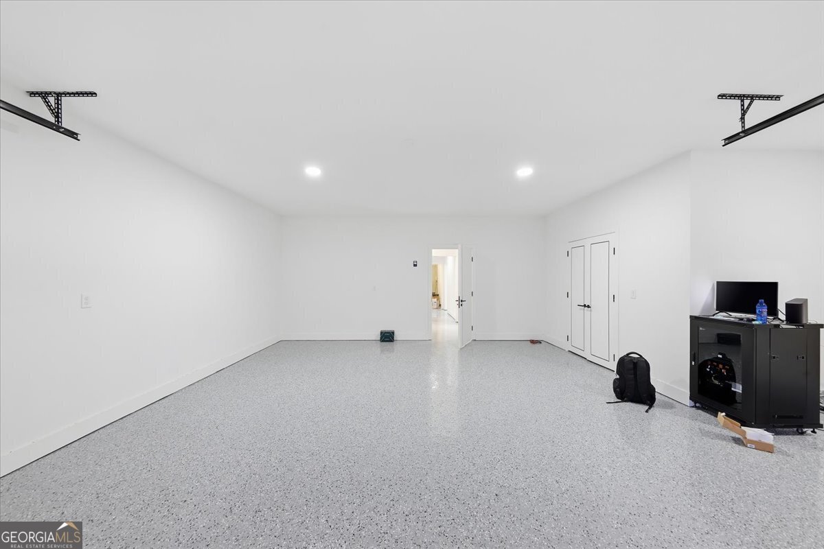 1385 Sylvan Circle Brookhaven - 31