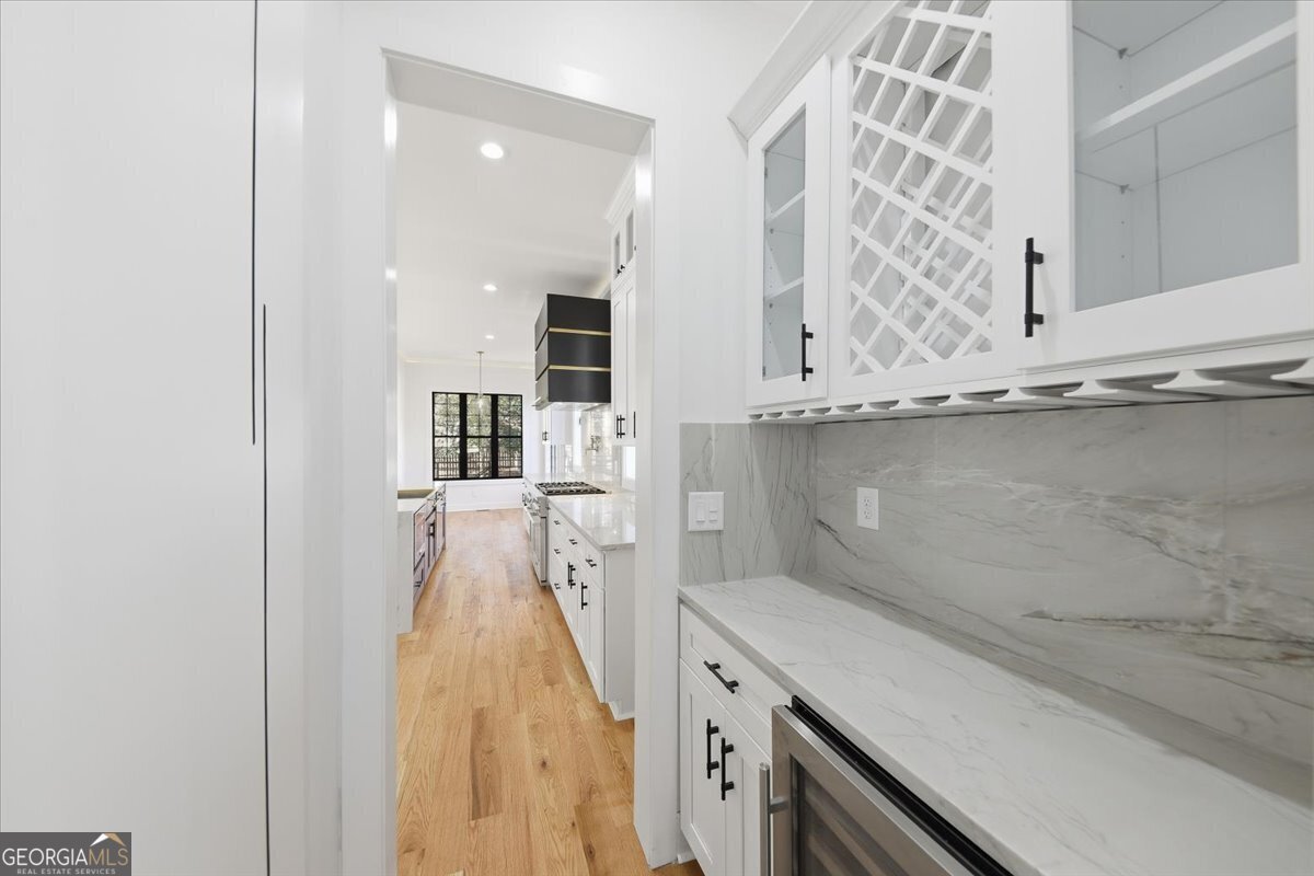 1385 Sylvan Circle Brookhaven - 6