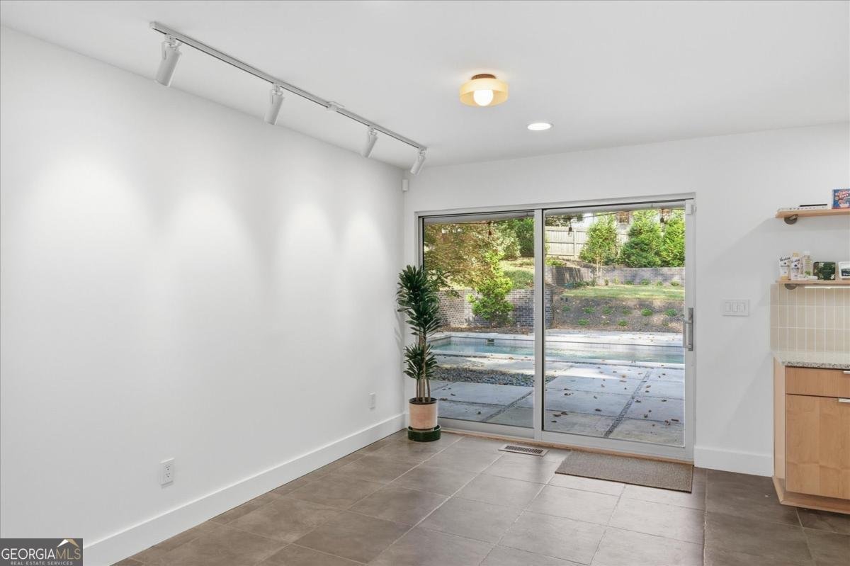 1470 Lavista Road Atlanta - 27