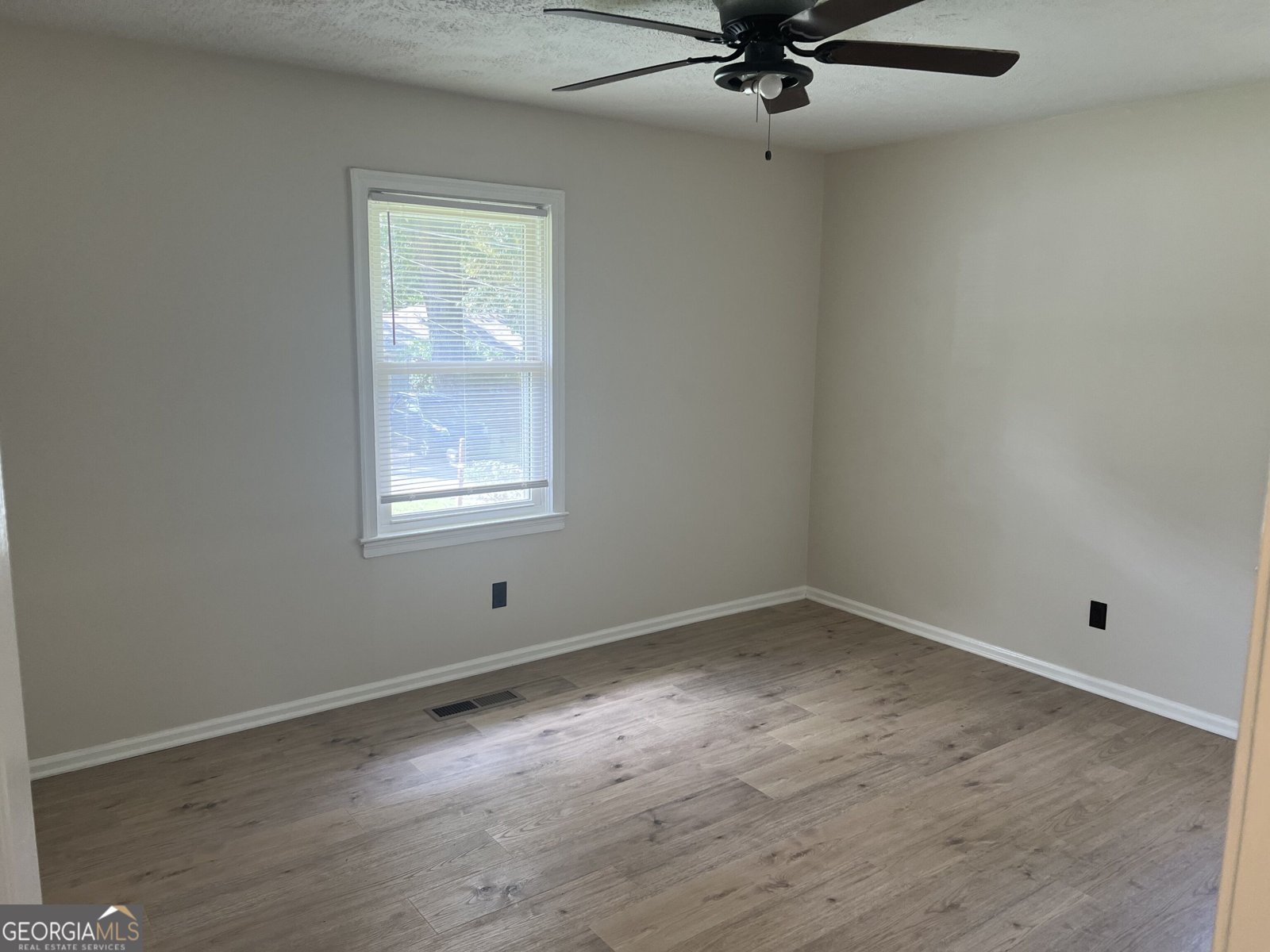 784 Springvalley Drive Forest Park - Photo 15