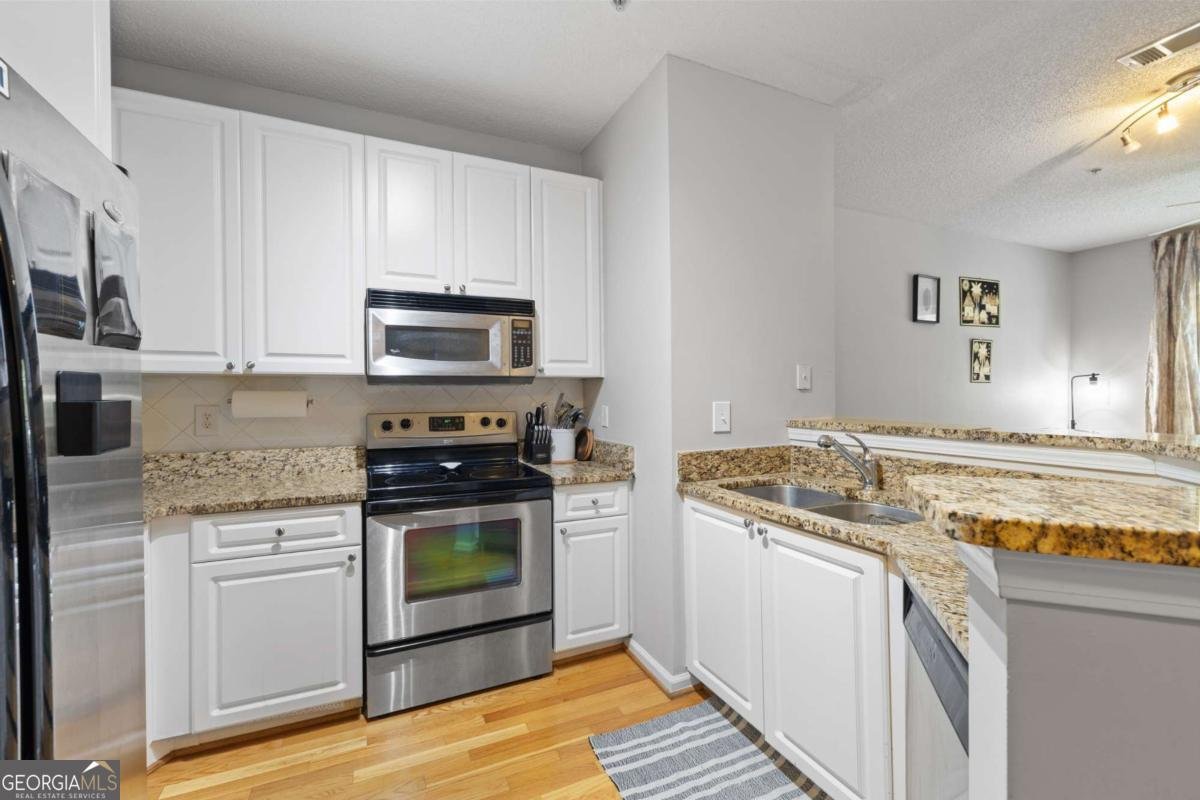 10 Perimeter Summit Boulevard Brookhaven - 9