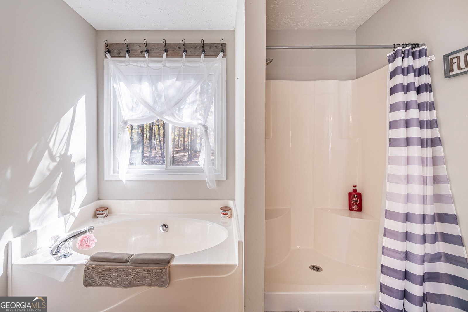 867 WINDWARD Road Winder - 32