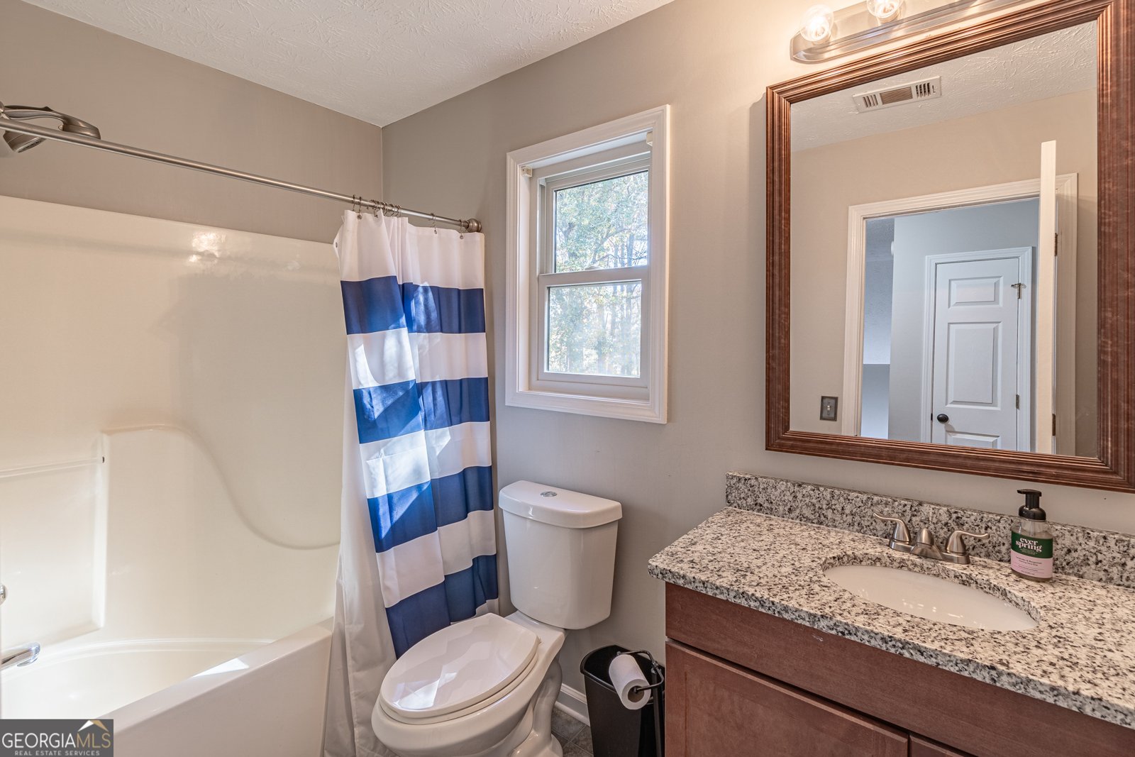 867 WINDWARD Road Winder - 37