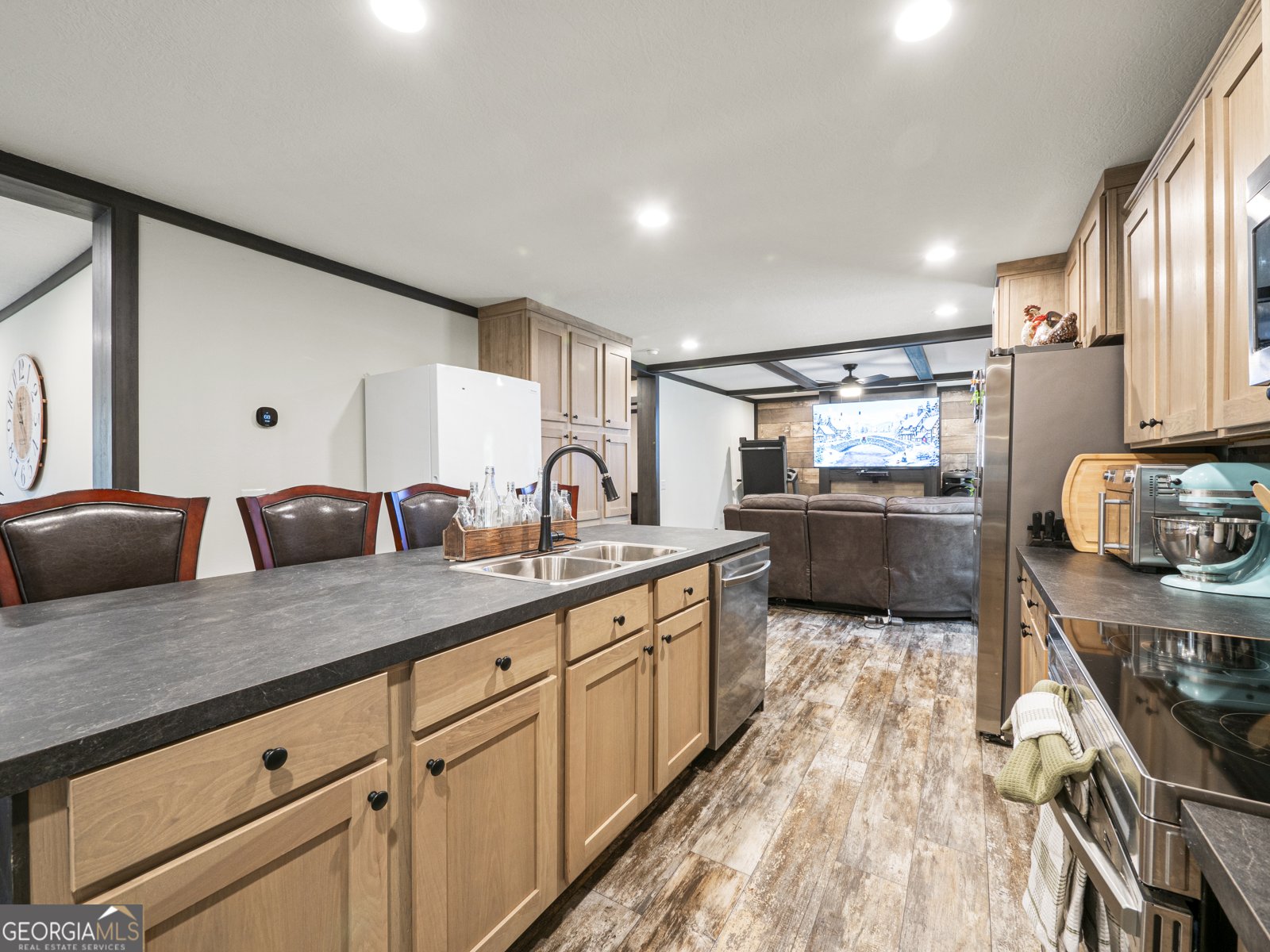 163 M T Trail Commerce - 15