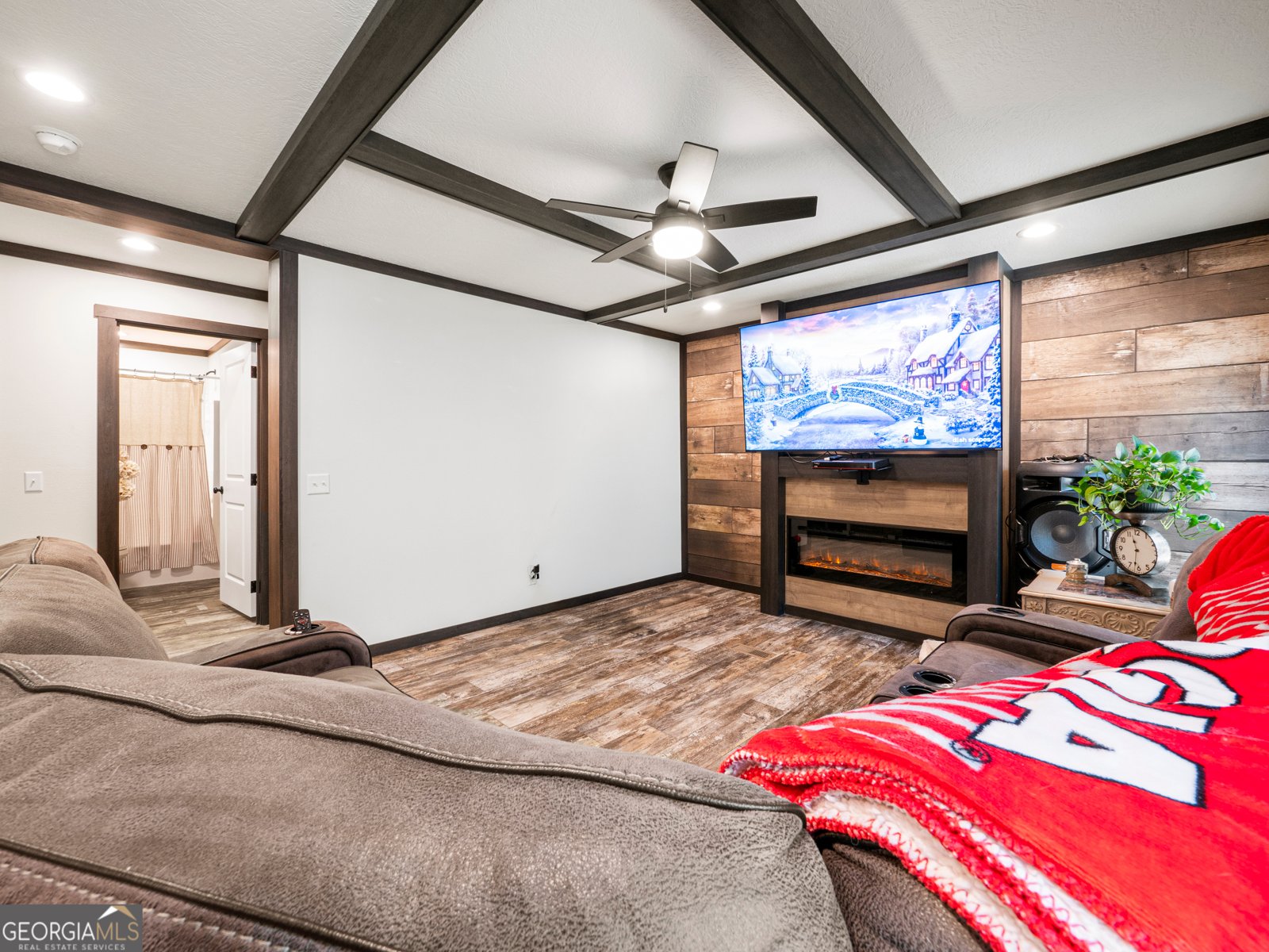 163 M T Trail Commerce - 18