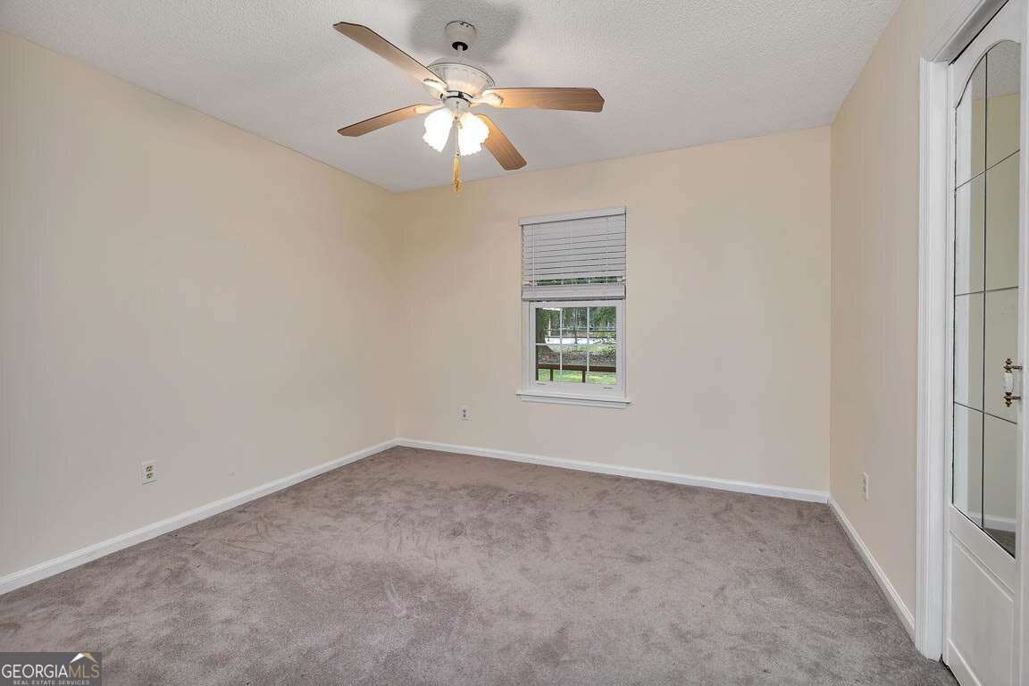 8 London Hill Road Woodbine - 14