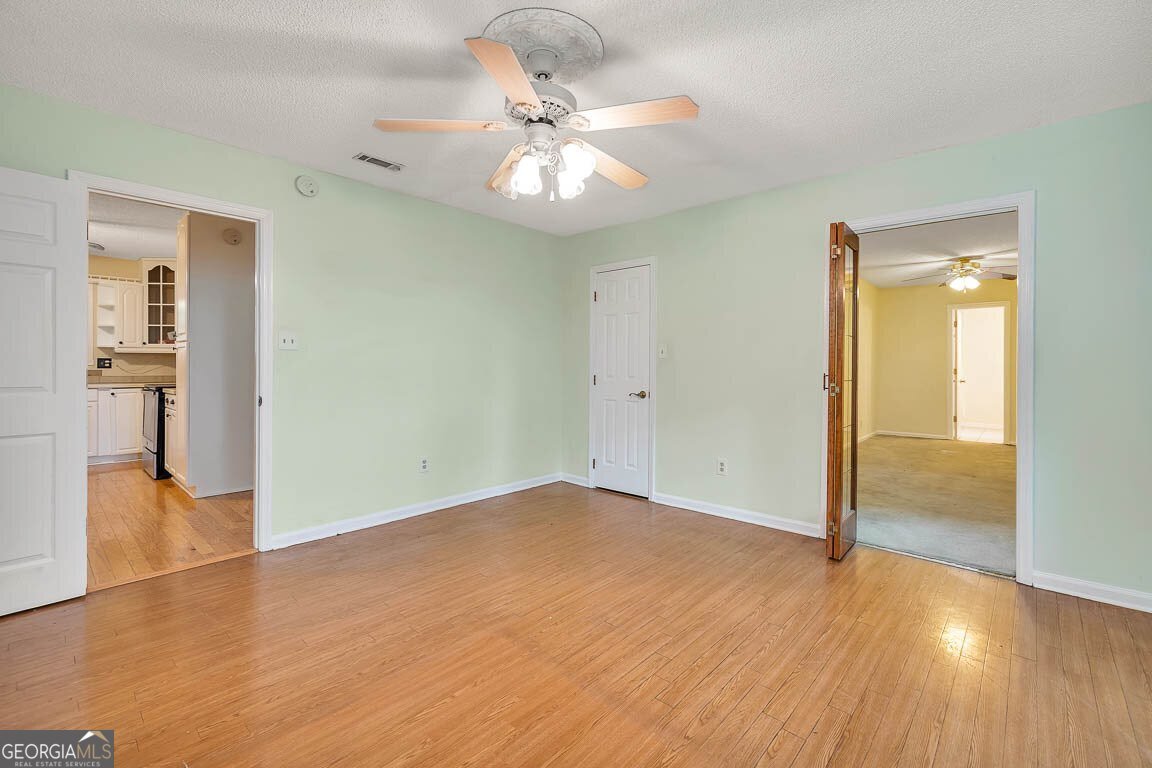 8 London Hill Road Woodbine - 18