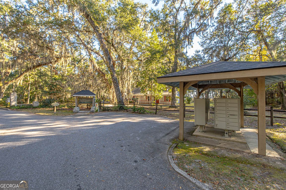 8 London Hill Road Woodbine - 37