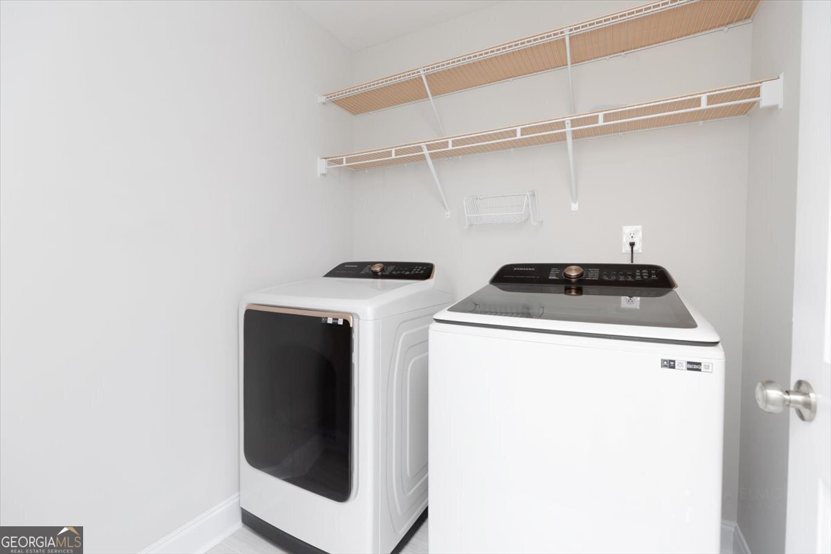 302 Creek Ridge Drive Warner Robins - 40