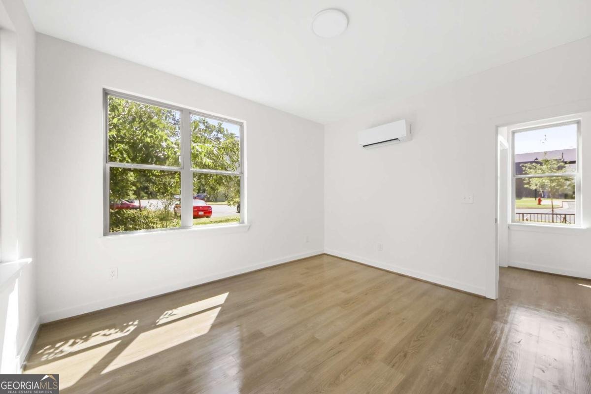 1070 Dill Avenue Atlanta - 8