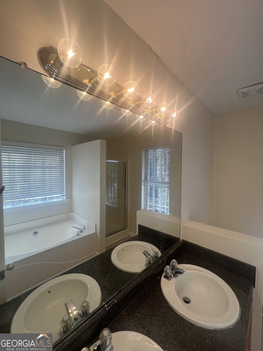 5490 Twin Lakes Drive South Fulton - Photo 16