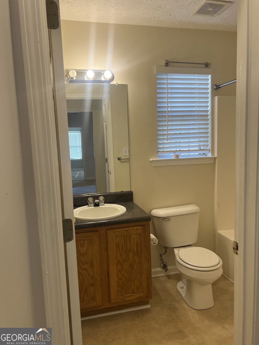 5490 Twin Lakes Drive South Fulton - 2