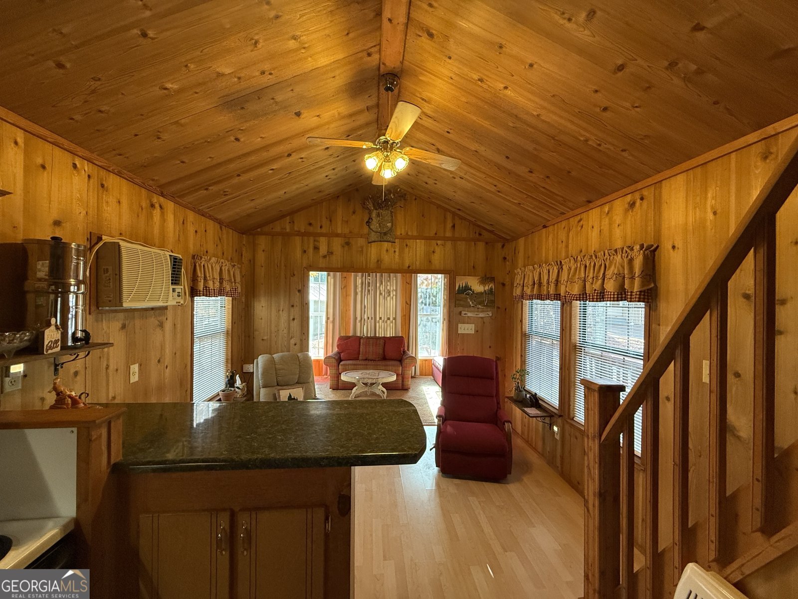 101 Cindy Pkwy Cleveland - 13