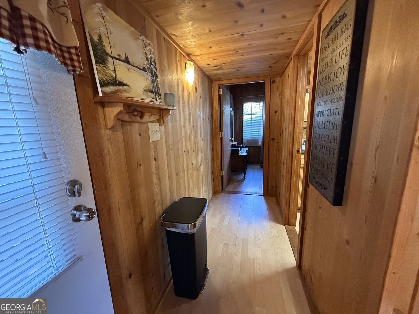 101 Cindy Pkwy Cleveland - 21