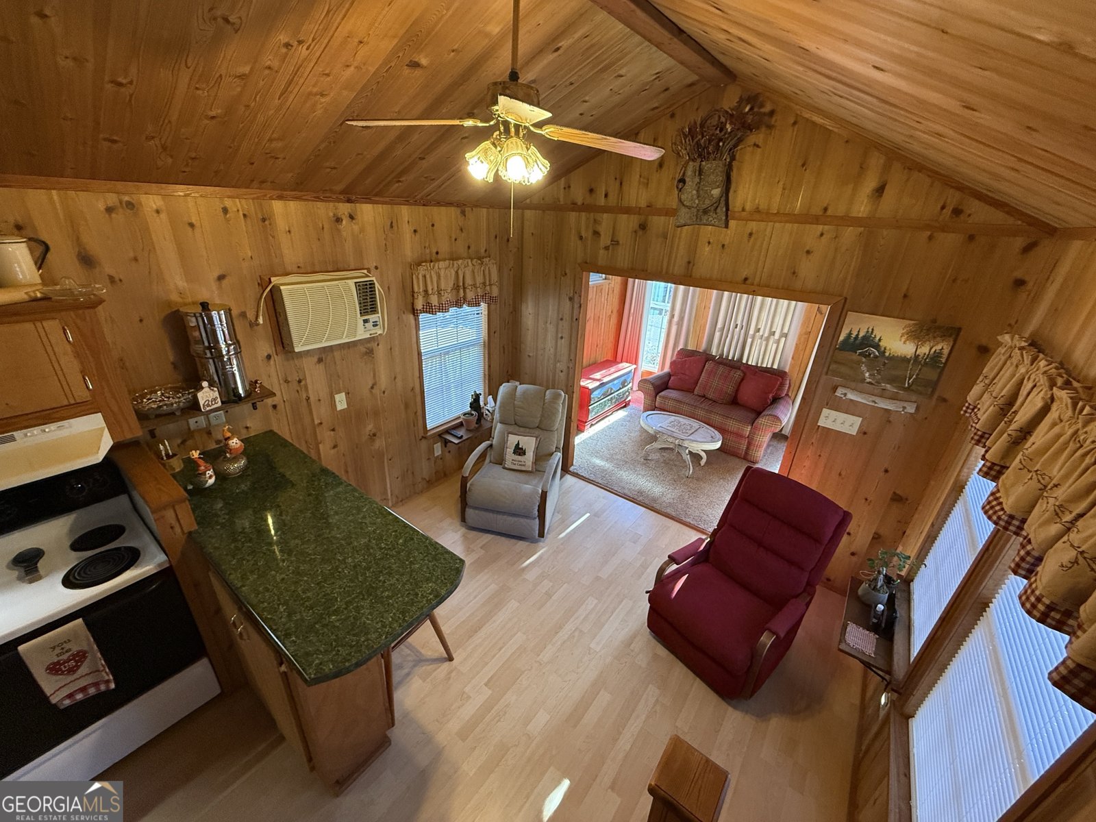 101 Cindy Pkwy Cleveland - 23