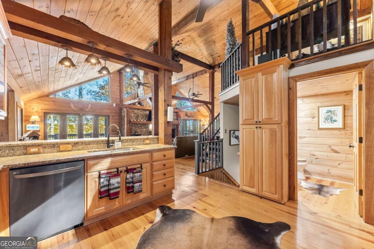 6615 Happy Hollow Trail Gainesville - 23