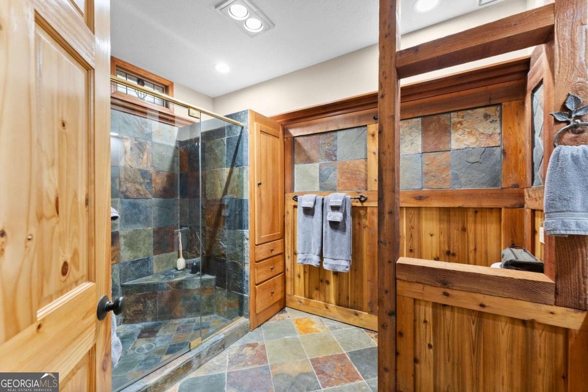 6615 Happy Hollow Trail Gainesville - 48