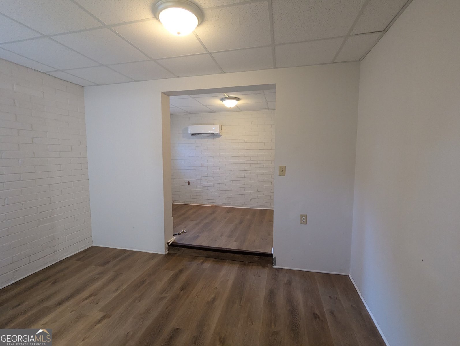 1200 Sharon Drive Albany - 13