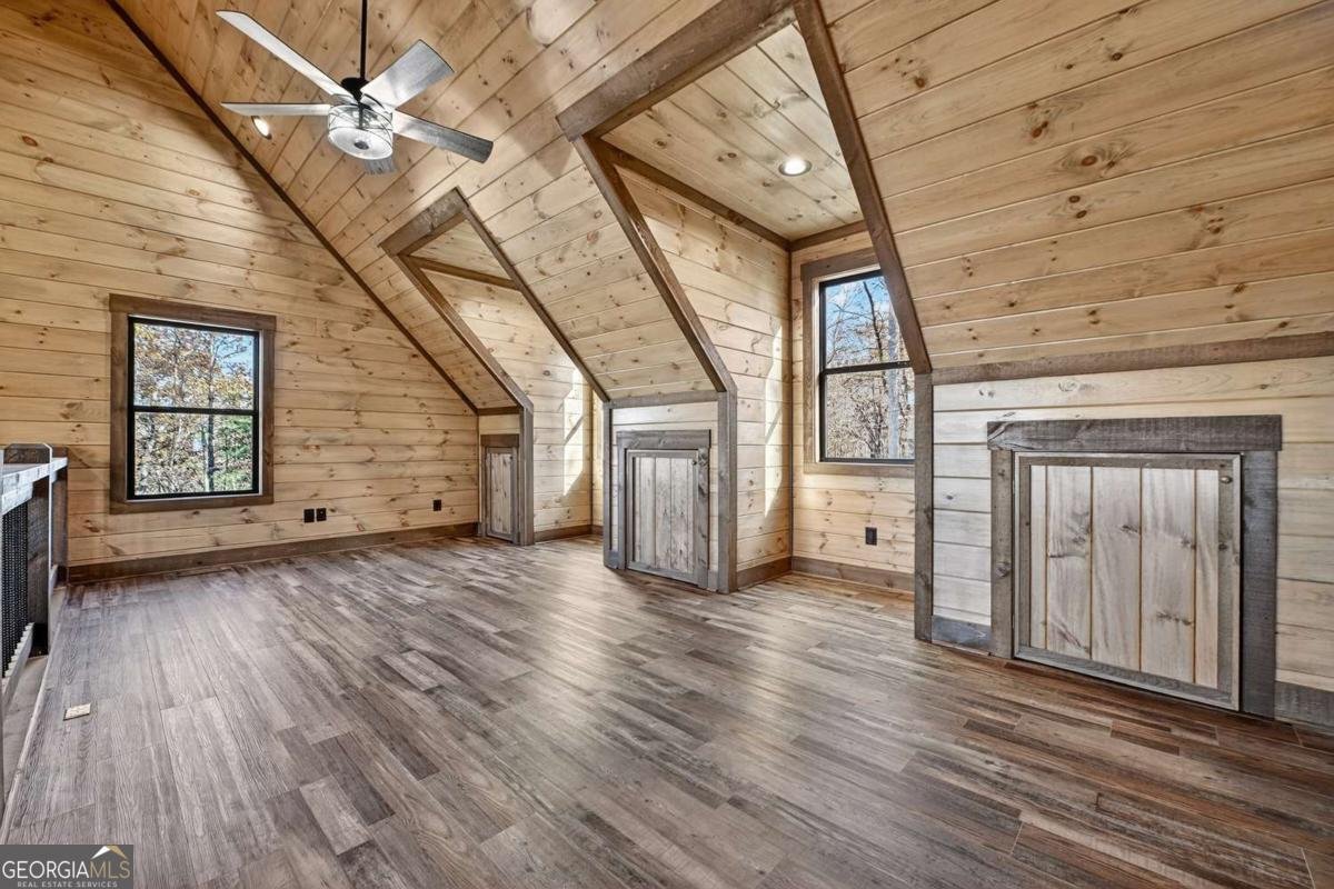 21 Crown Court Ellijay - 26