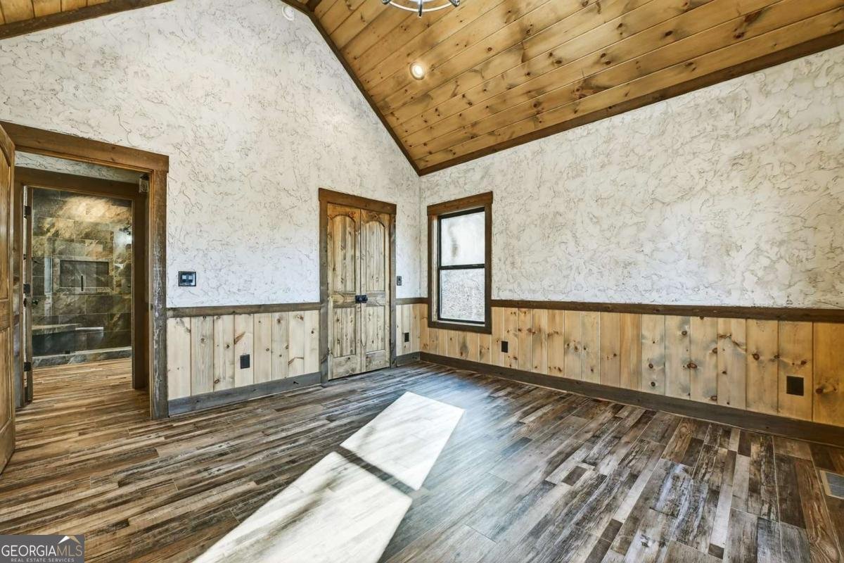 21 Crown Court Ellijay - 31