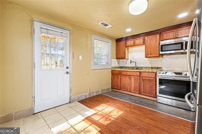 6109 ROOSEVELT Highway Union City - 3