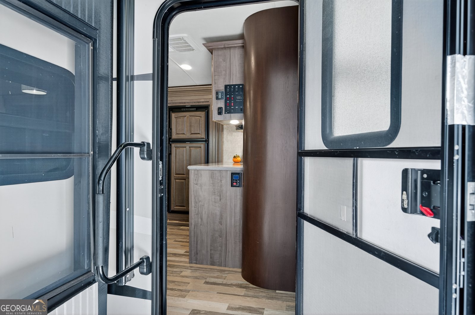 324 Leisure Acres Drive Cleveland - 7