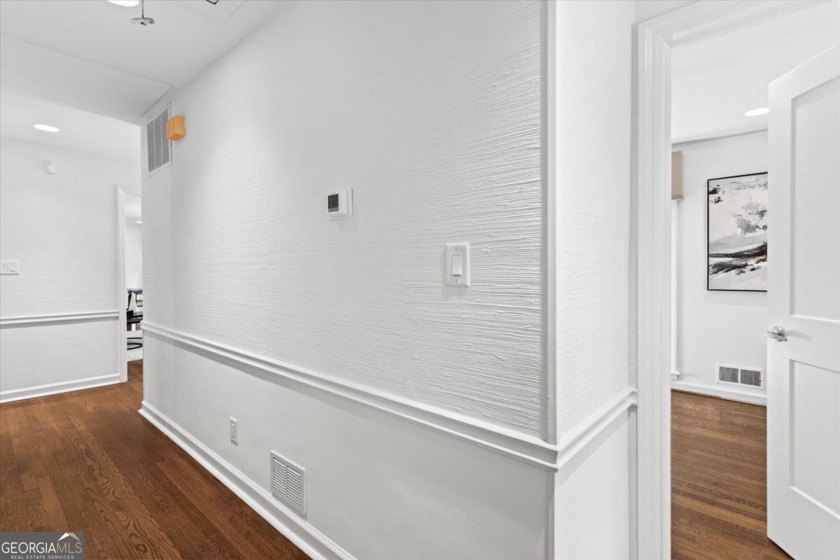 560 Windsor Parkway Atlanta - 19