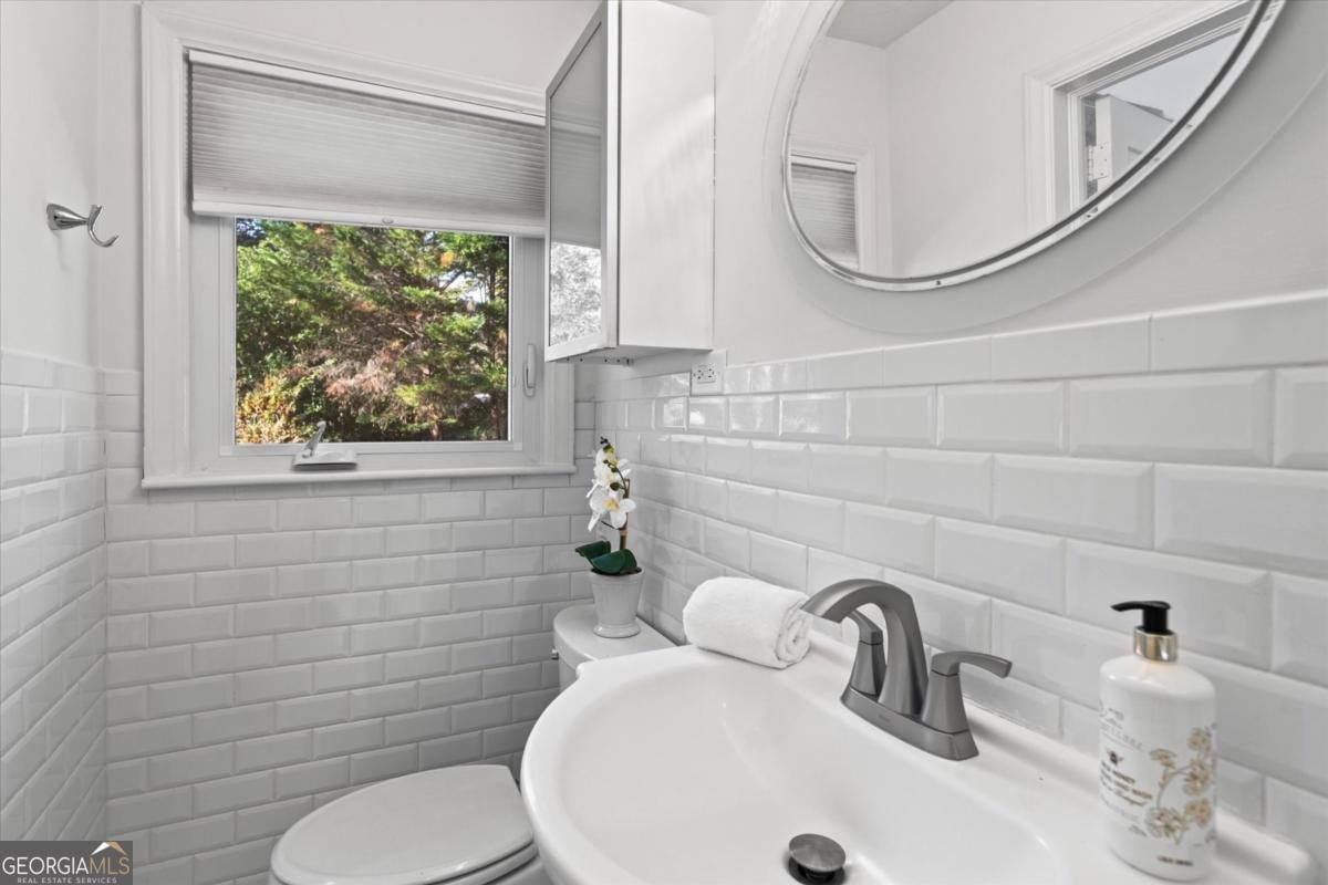 560 Windsor Parkway Atlanta - 29