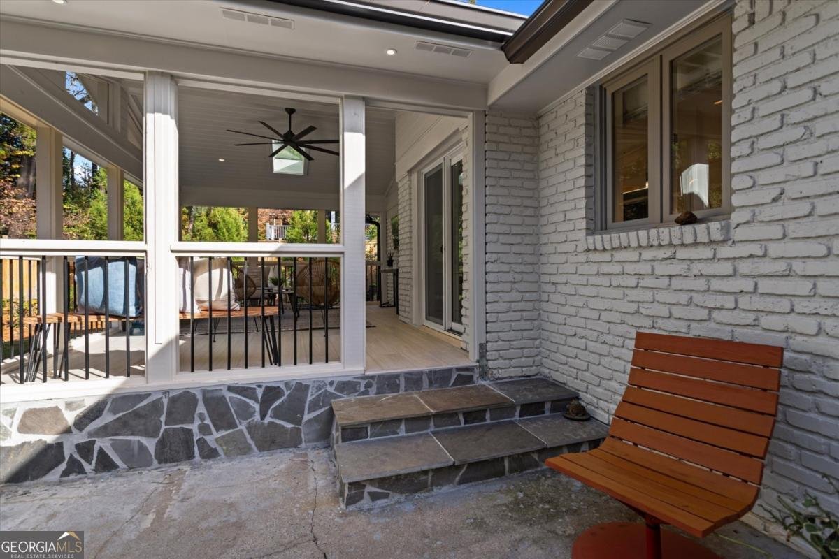 560 Windsor Parkway Atlanta - 38