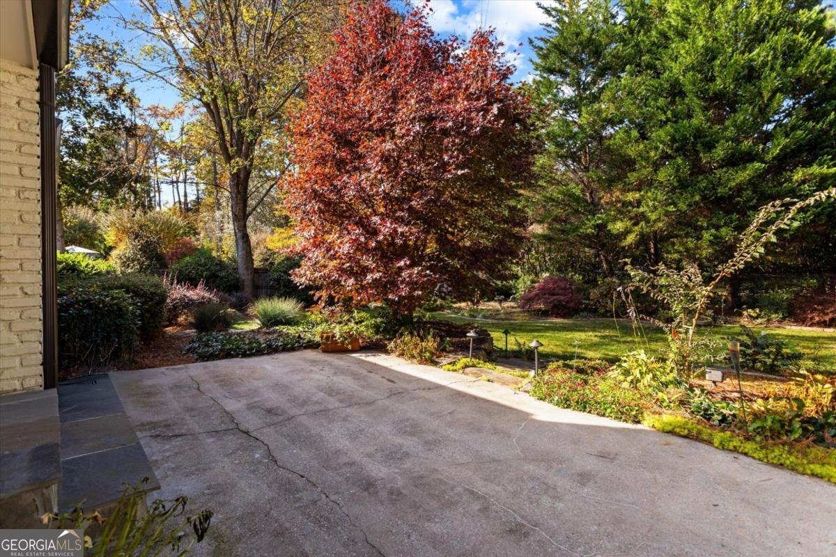 560 Windsor Parkway Atlanta - 44